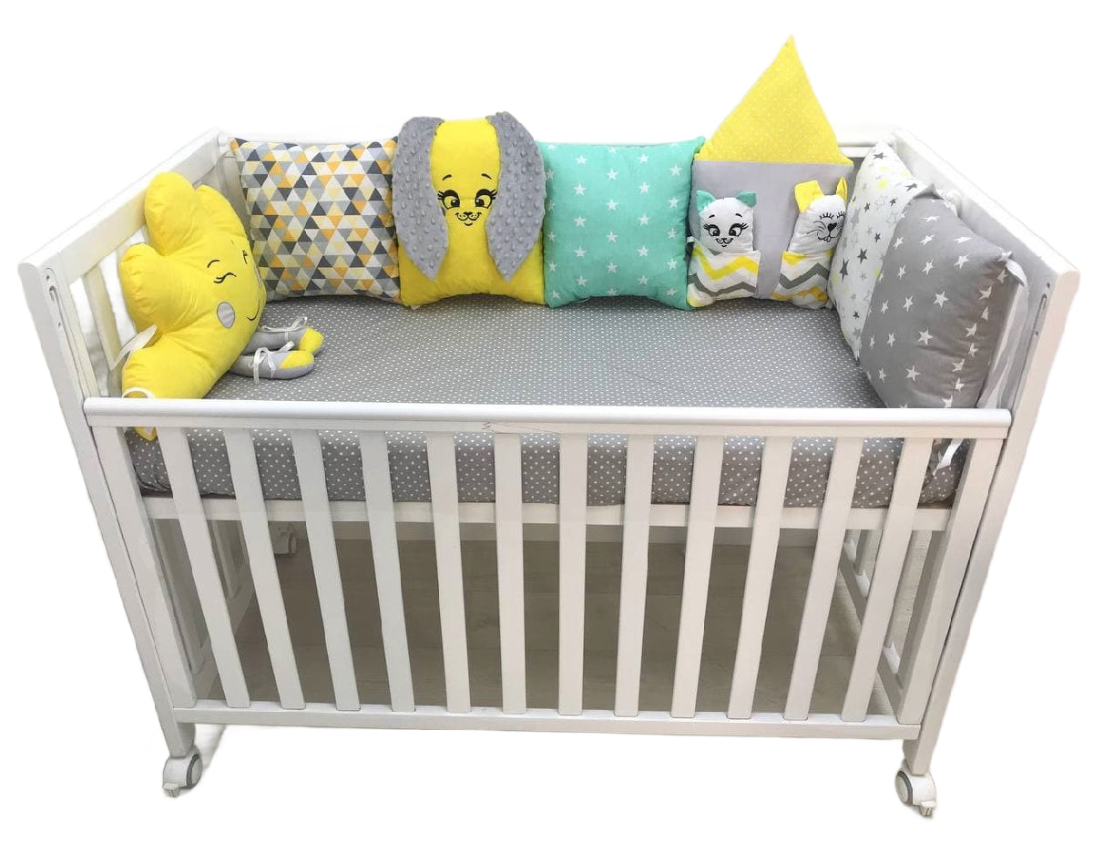 Бортики набори - Комплект м'яких та безпечних бортиків для дитячого ліжечка, що забезпечує захист та комфорт немовляті."