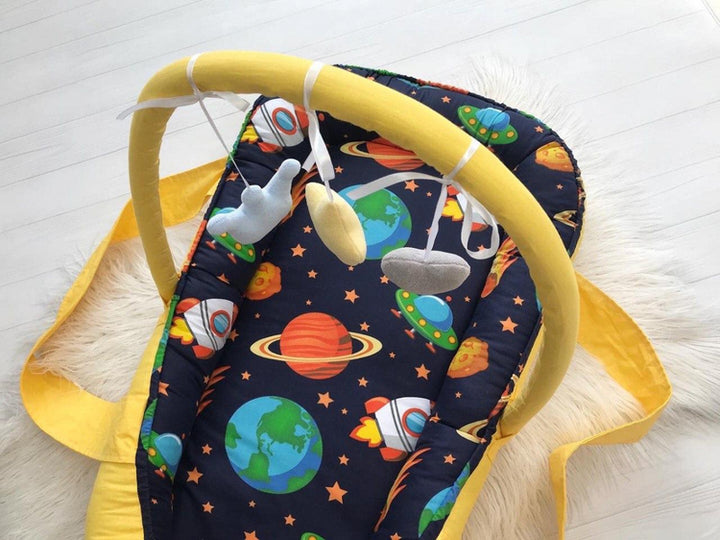 Кокон-мобіль - стильний і зручний дитячий аксесуар для сну