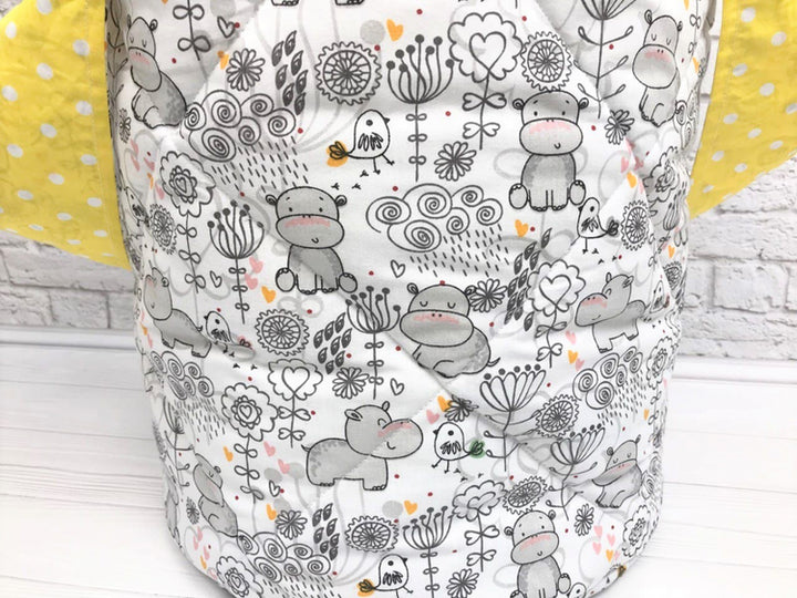 Красиві та практичні кошики для зберігання дитячих іграшок, організовуючи простір у дитячій кімнаті