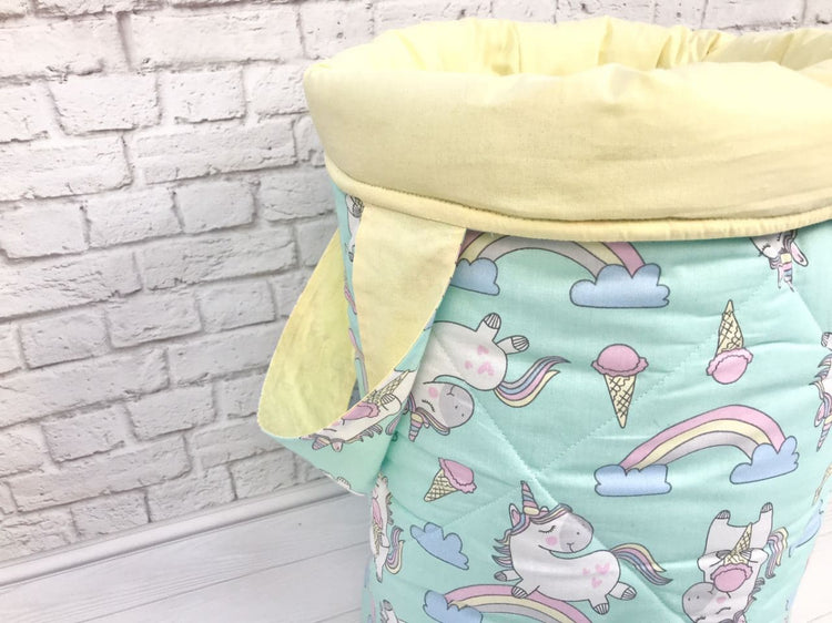 Красиві та практичні кошики для зберігання дитячих іграшок, організовуючи простір у дитячій кімнаті