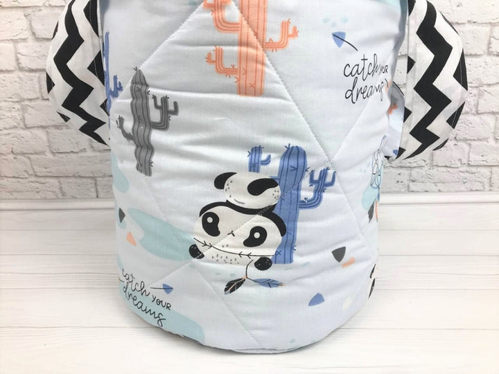 Красиві та практичні кошики для зберігання дитячих іграшок, організовуючи простір у дитячій кімнаті