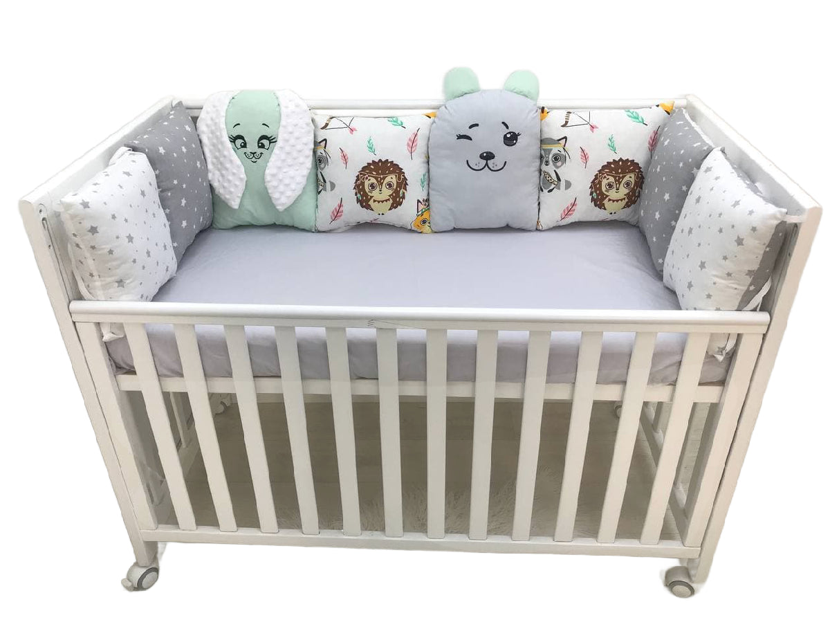 Бортики набори - Комплект м'яких та безпечних бортиків для дитячого ліжечка, що забезпечує захист та комфорт немовляті."