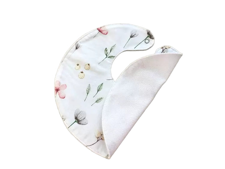 Яскраві дитячі непромокаючі слюнявчики для годування та захисту одягу