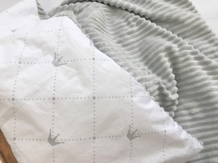 
Плед з плюшем демісезонний - м'який та комфортний плед для затишку вашого немовля


