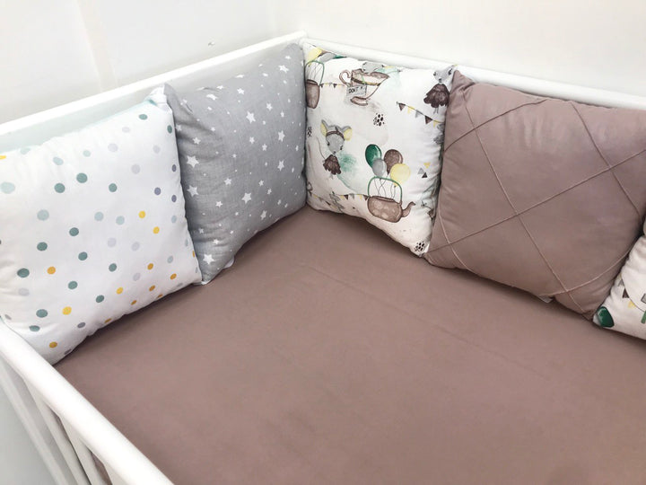 бортики-в-ліжечко-мишки-в-чашках