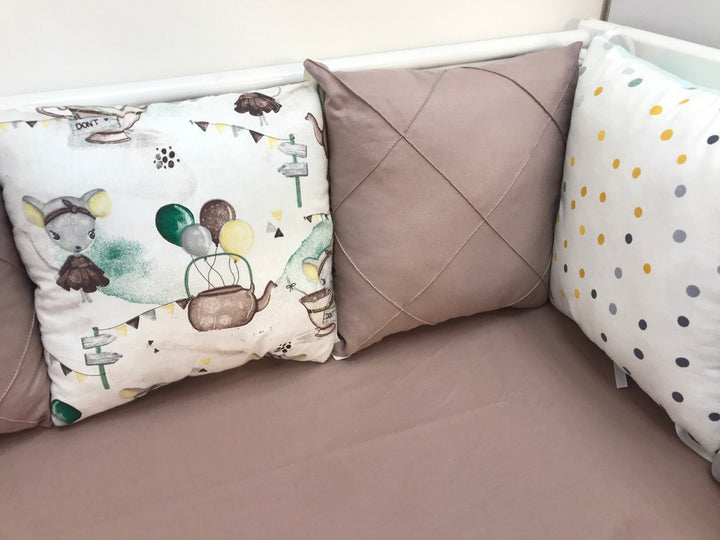 бортики-в-ліжечко-мишки-в-чашках