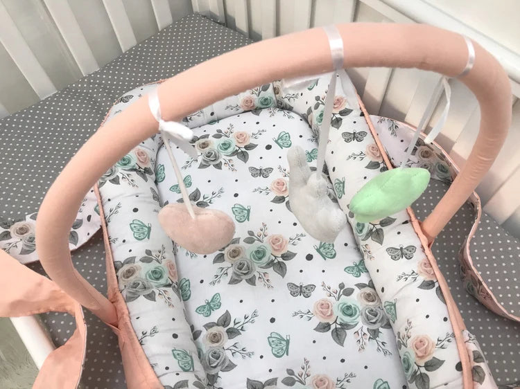 Кокон-мобіль - стильний і зручний дитячий аксесуар для сну