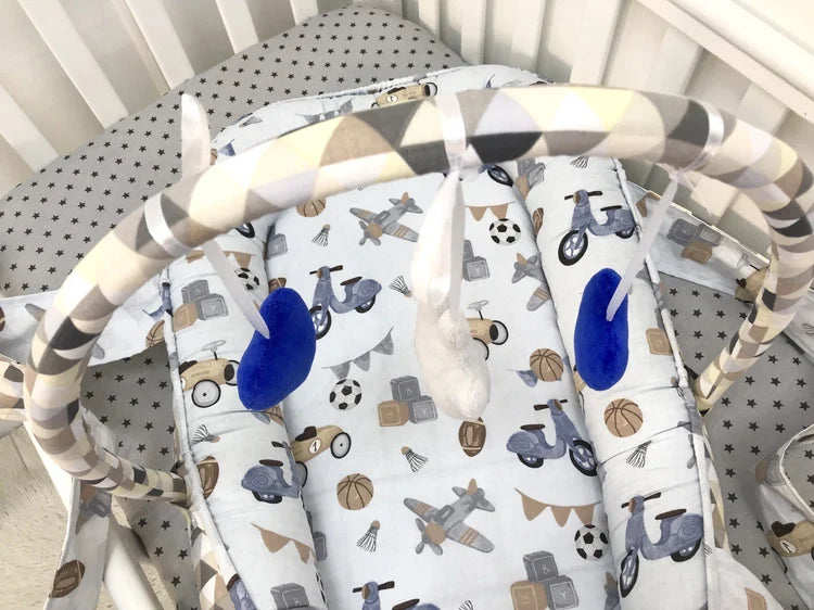 Кокон-мобіль - стильний і зручний дитячий аксесуар для сну