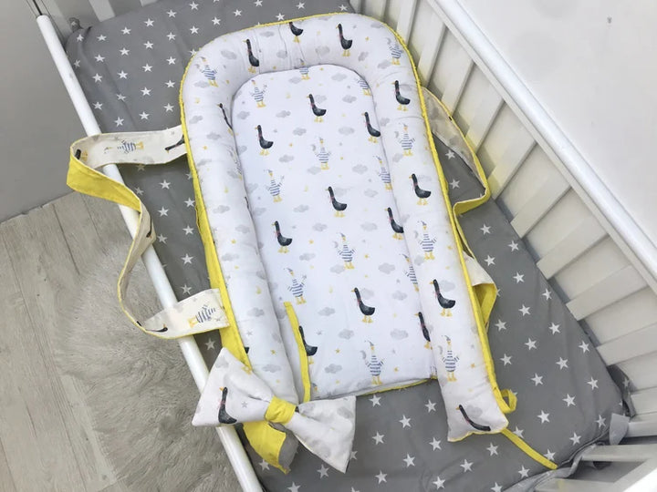 Кокон-мобіль - стильний і зручний дитячий аксесуар для сну