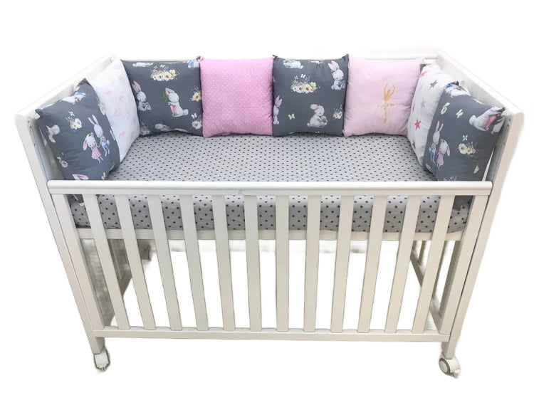 Бортики набори - Комплект м'яких та безпечних бортиків для дитячого ліжечка, що забезпечує захист та комфорт немовляті."