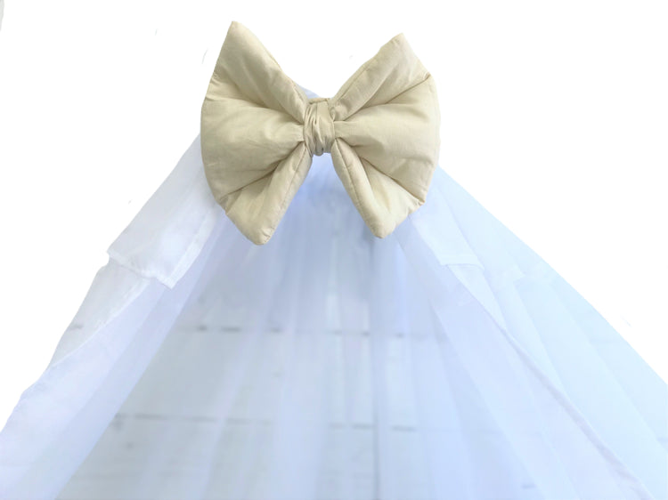 Прозорі шифонові балдахіни для розкішного декору спальні