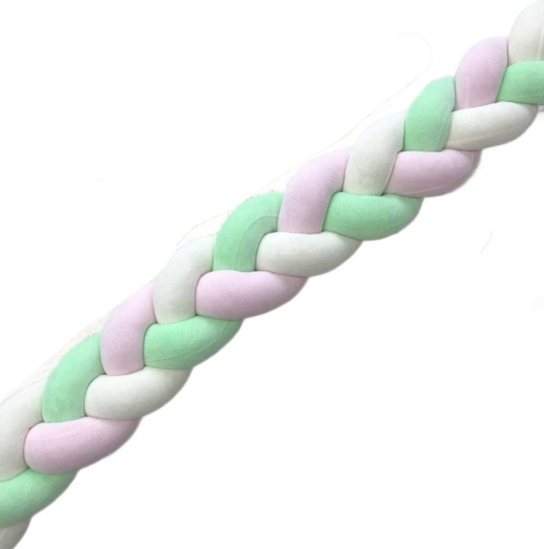 Бортик косичка из мягкого материала для безопасного и стильного оформления детской кроватки