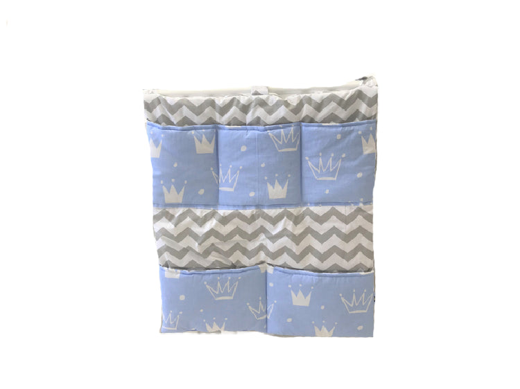 Органайзери на ліжечко — зручні та практичні рішення для зберігання дитячих речей біля спального місця малюка.