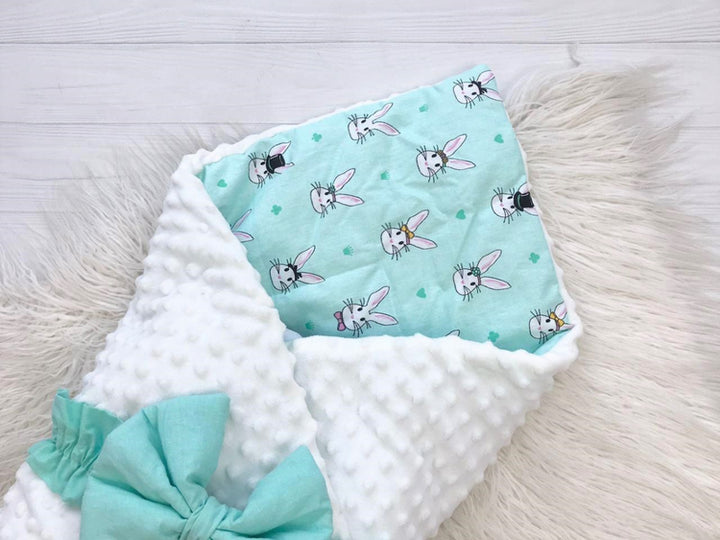 Дитячі пледи-конверти з плюшем – ідеальне поєднання комфорту і стилю для вашої малечі