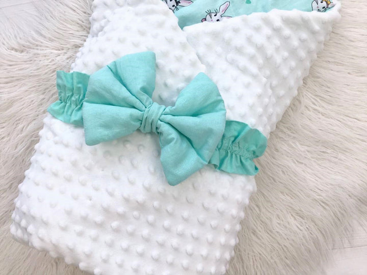 Дитячі пледи-конверти з плюшем – ідеальне поєднання комфорту і стилю для вашої малечі