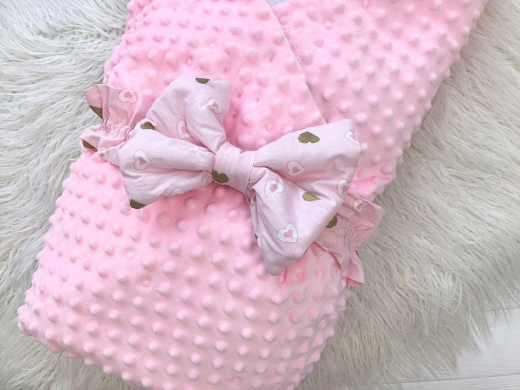 Дитячі пледи-конверти з плюшем – ідеальне поєднання комфорту і стилю для вашої малечі