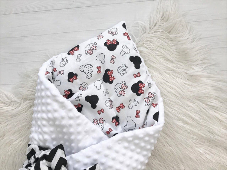 Дитячі пледи-конверти з плюшем – ідеальне поєднання комфорту і стилю для вашої малечі