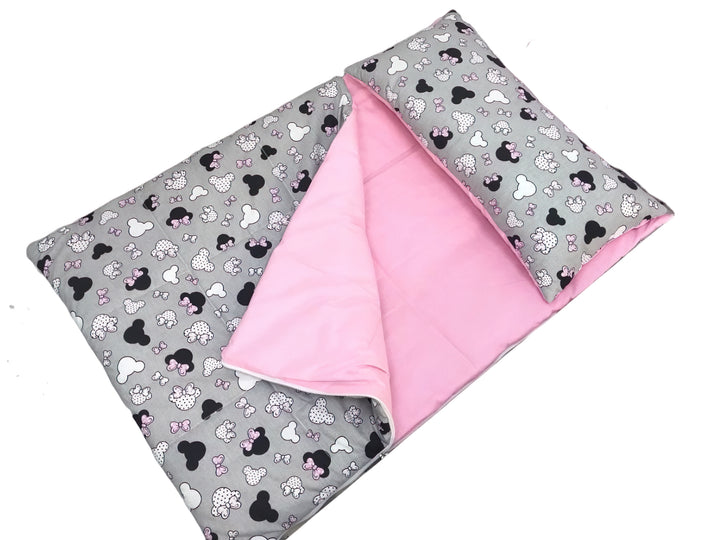 Дитячі спальники для комфортного сну на природі – високоякісні та зручні спальні мішки для дітей, ідеально підходять для кемпінгу, походів та подорожей.