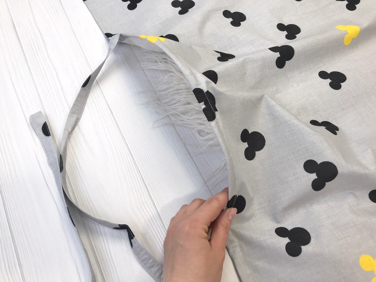 nakidka-dlya-goduvannya-mikki-na-siromu