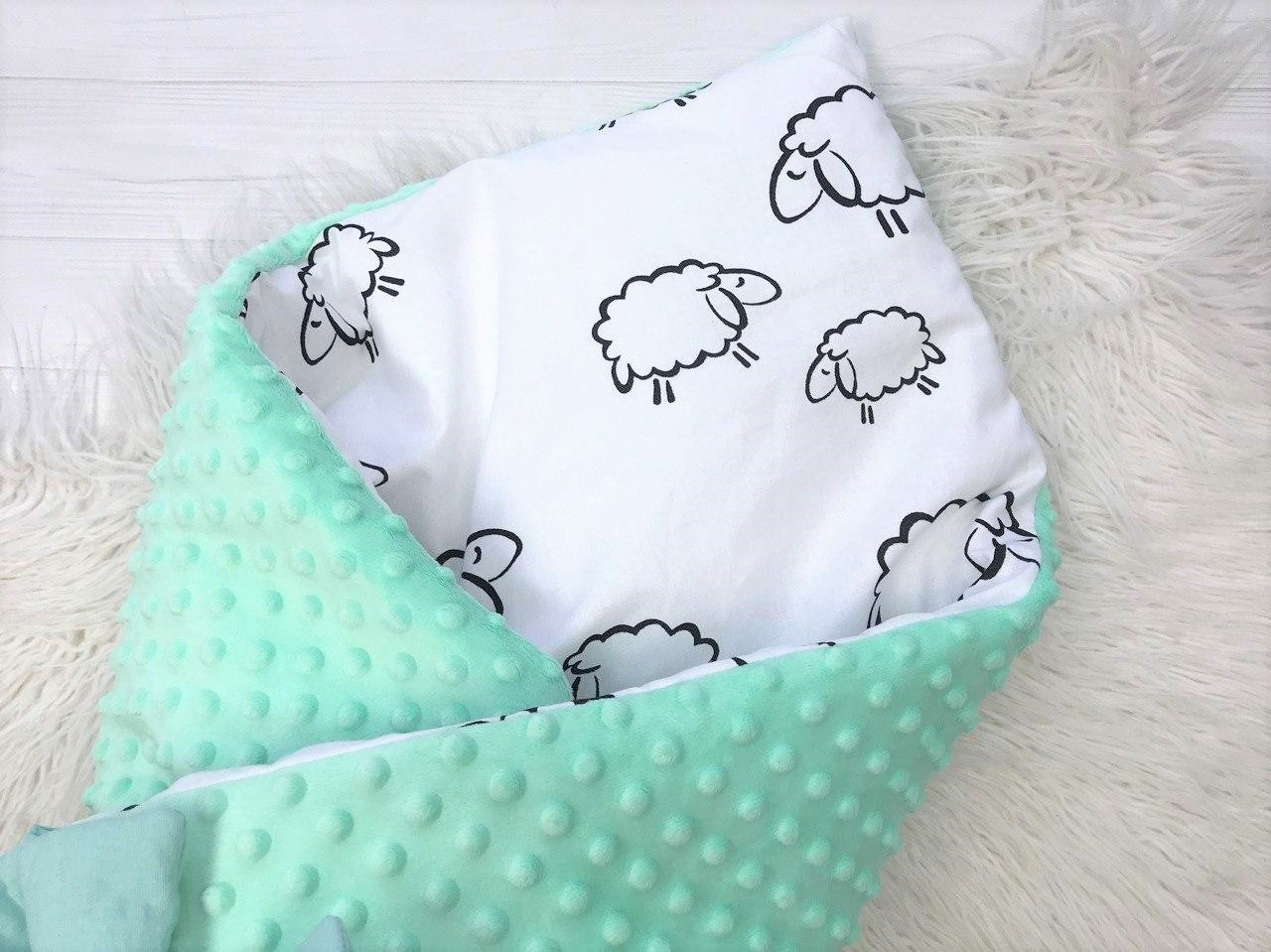 Дитячі пледи-конверти з плюшем – ідеальне поєднання комфорту і стилю для вашої малечі
