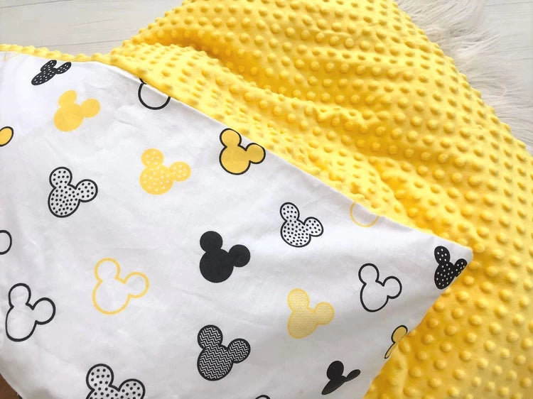 
Плед з плюшем демісезонний - м'який та комфортний плед для затишку вашого немовля


