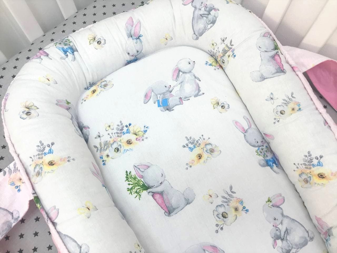 Кокон класичний "Кролики з морквинками"