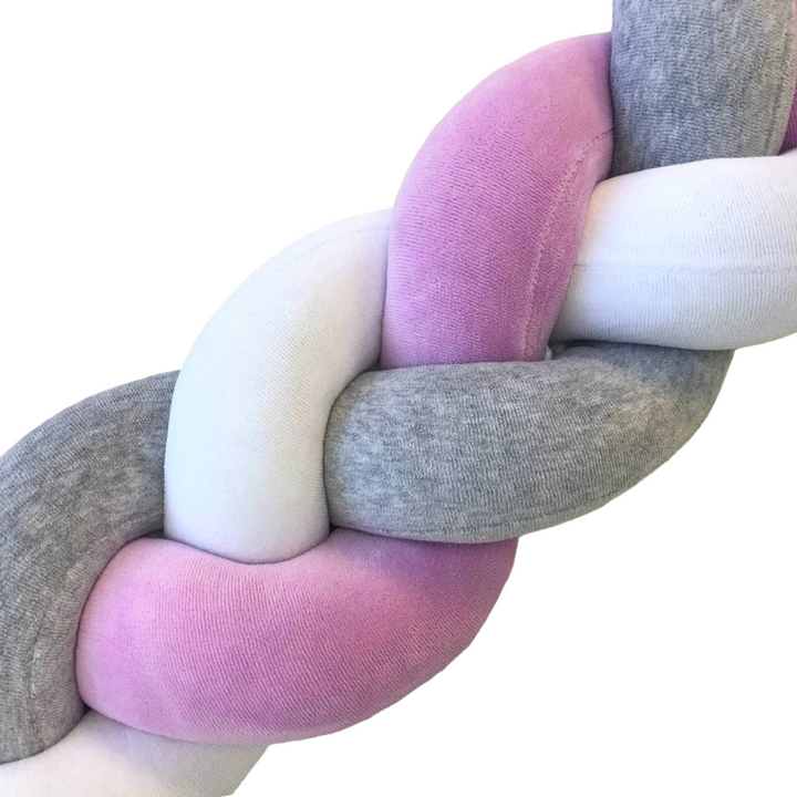 Бортик косичка из мягкого материала для безопасного и стильного оформления детской кроватки